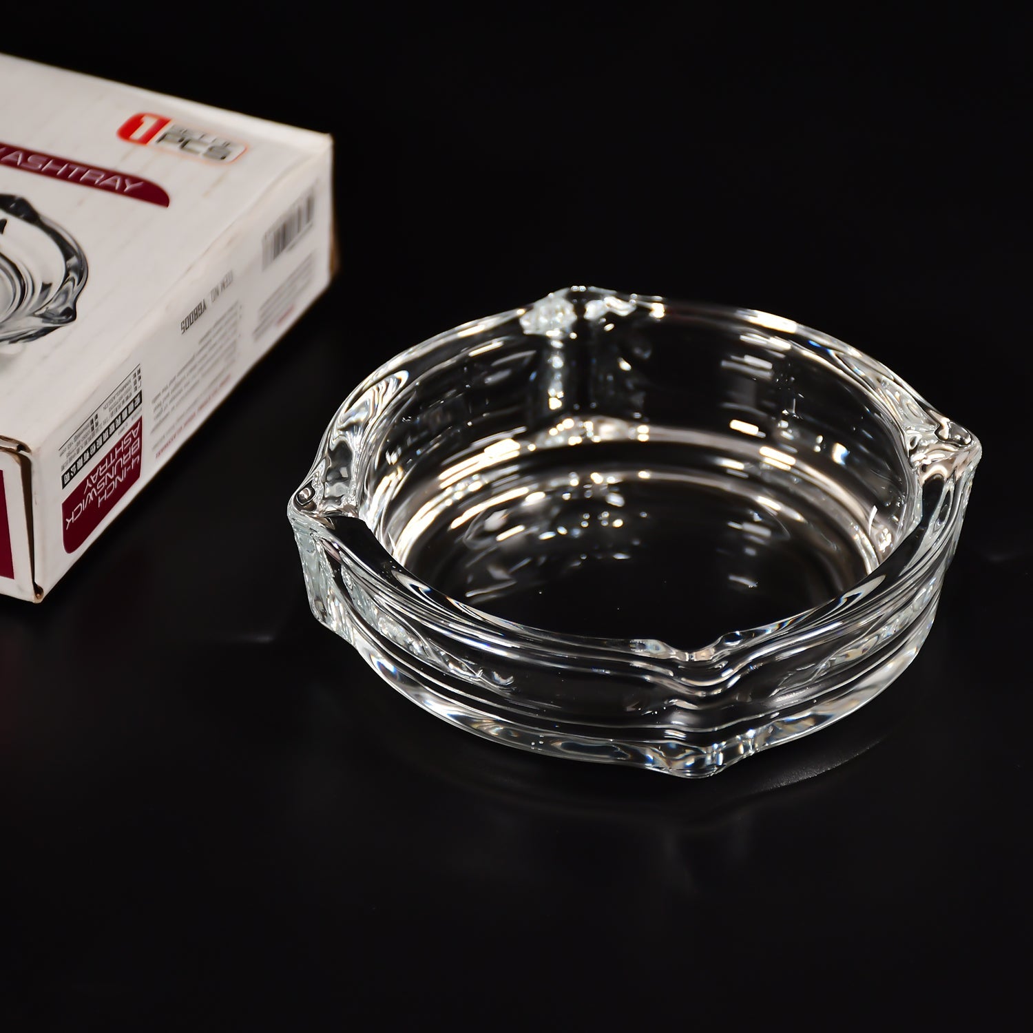 4063 Glass Brunswick Crystal Quality Cigar Cigarette Ashtray Round Tabletop for Home Office Indoor Outdoor Home Decor DeoDap 4063 Glass Brunswick Crystal Quality Cigar Cigarette Ashtray Round Tabletop for Home Office Indoor Outdoor Home Decor DeoDap